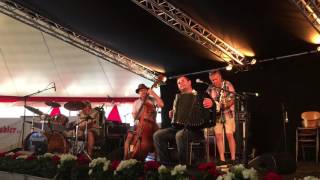 Søren Brix spiller La Vie En Rose på Bindslev Harmonikatræf