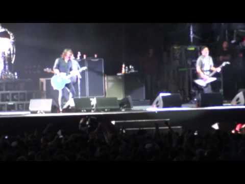 Foo Fighters - White Limo (AAMI Park, Melbourne 02 December 2011)