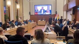 Celebrity Council members ask each other questions: from shopping tokens to asylum seekers' centers Profile