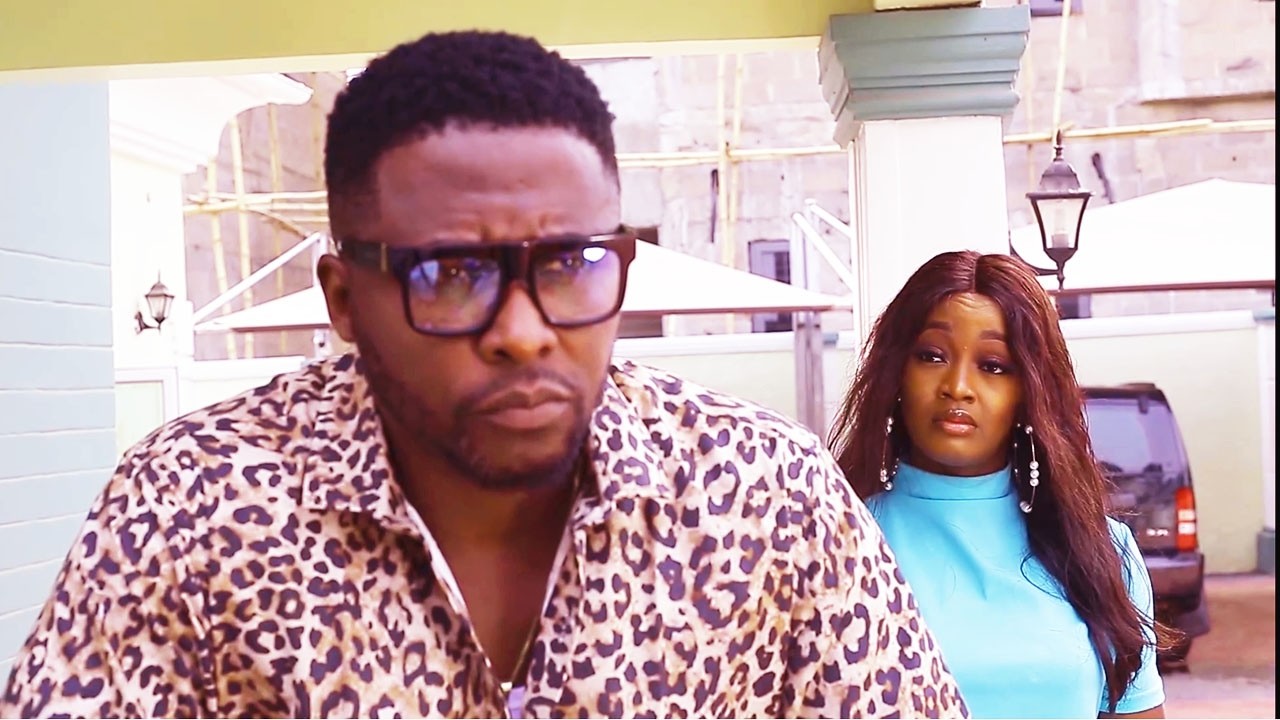 How A Billionaire Fell In love With A Poor Lonely Girl … But Her Lies Changed Everything