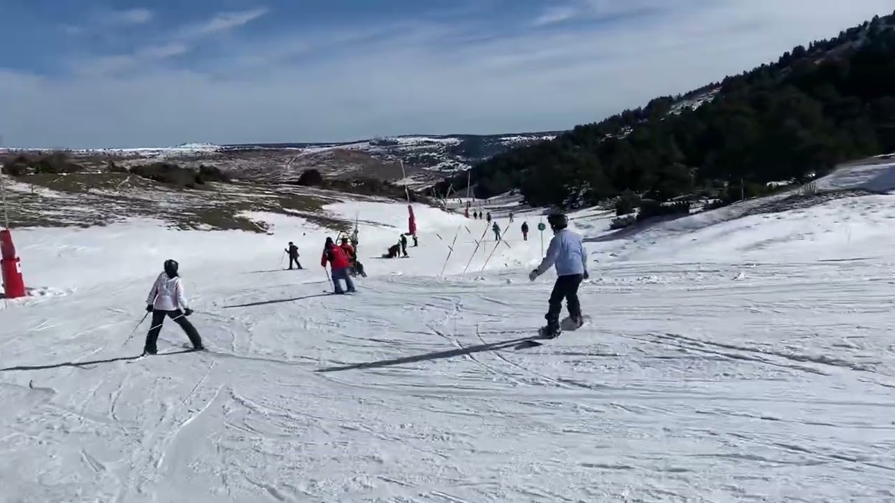 Valdelinares - SPAIN 1 hout and 45 minutes from Valencia - Januari 2025 long green piste