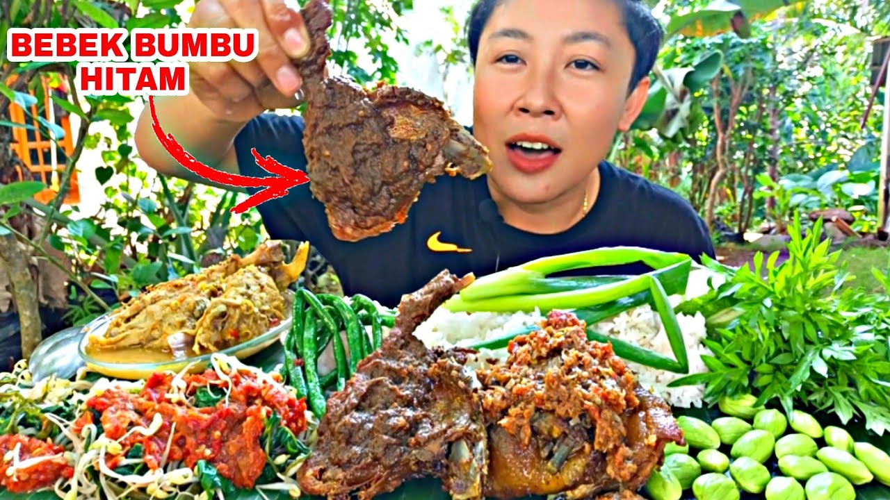 BEBEK BUMBU HITAM + BEBEK BETUTU