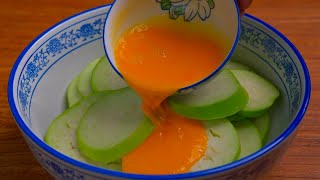 把雞蛋液淋在茄子上，就服農家的這種做法，不炸不炒也不蒸，真香 #美食 #做飯 #中餐 #家常菜 #菜譜