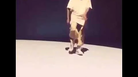 kanye west dancing to chain on by brockhampton