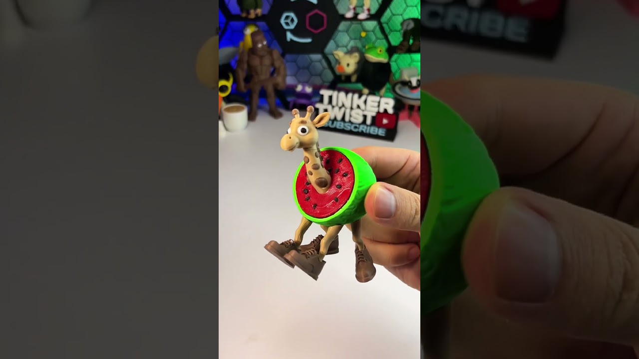 Я сделал жирафу Селесту, напечатанную на 3D-принтере. Итальянское животное с мозговой гнилью. 