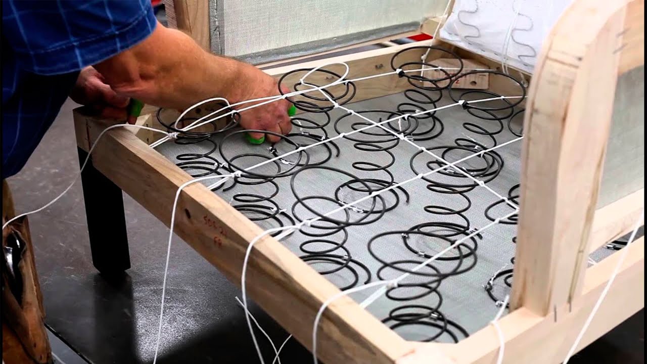 Лопнули пружины на диване, реставрация пружинного блока, 2 часть. - YouTube