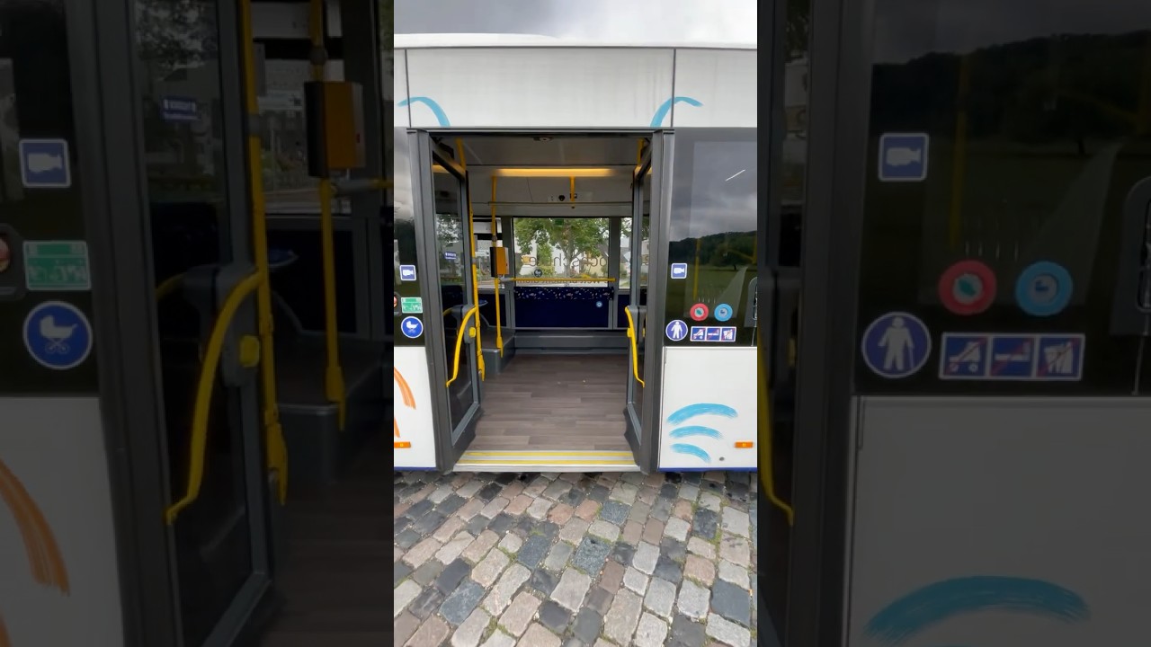 Mercedes-Benz City Bus 3rd Door in Action (Outside View) 🚍 