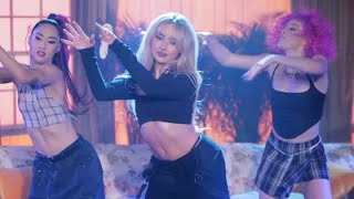 Sabrina Carpenter performing \