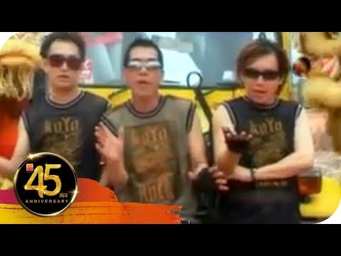 Смотреть «南方群星大拜年 I《新春好日子》I【年年千万年/赚钱的年/炮竹、红包、年糕/共度幸福年】I  傳統賀歲金曲 I Chinese New Year Songs  I  Medley  I  组曲» на YouTube