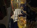 "Друзья, а какой парфюм у вас сегодня: люксовый или нишевый? Или, может держитесь на классике?