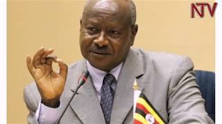 Okuwandiisa Essimu Nsalessale Kati Wa Mwezi Gwa Munaana