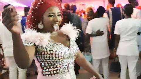 Kunle Afod, Mide Martins, Murphy Afolabi dance as other celebs have fun at OBA 2018 Wedding