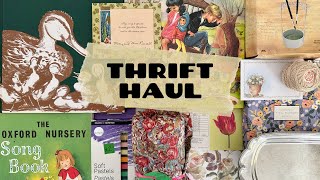 Thrift Store Haul | Junk Journal & Craft Supplies | Vintage Books 05