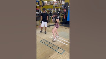 Recoger el pie de atrás ✍🏼🔥 #sencillo #tutorial #escalera #boxeo #boxing #boxingtraining #viral