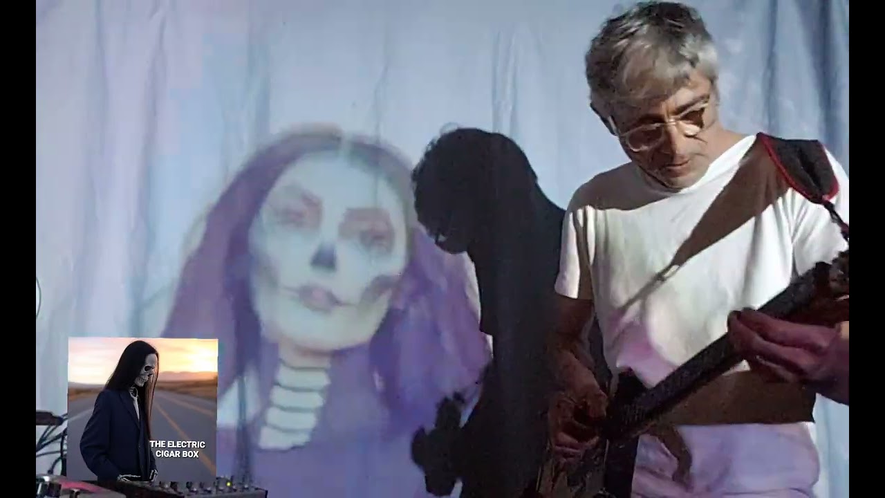  THE ELECTRIC CIGARBOX Studio nov 29 2025  