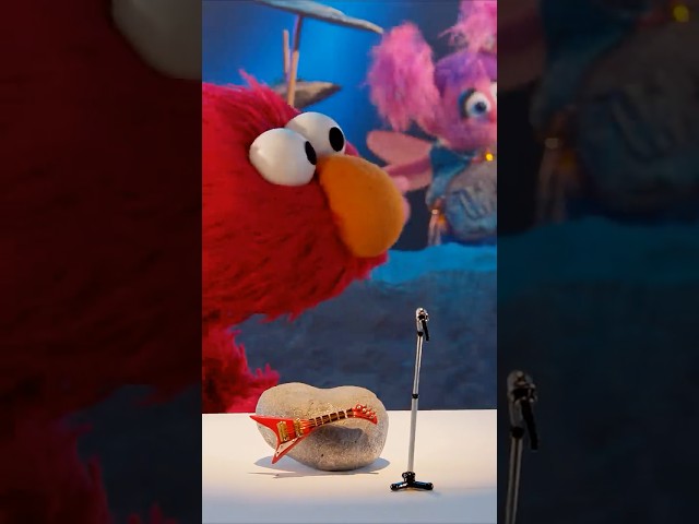 Do the Rock Rock Rock Rock Rocco and Roll! 🎸 #sesamestreet