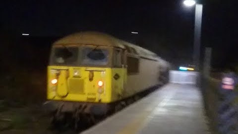 Class 66 & 56 passing Normanton with RHTT (5/12/22)