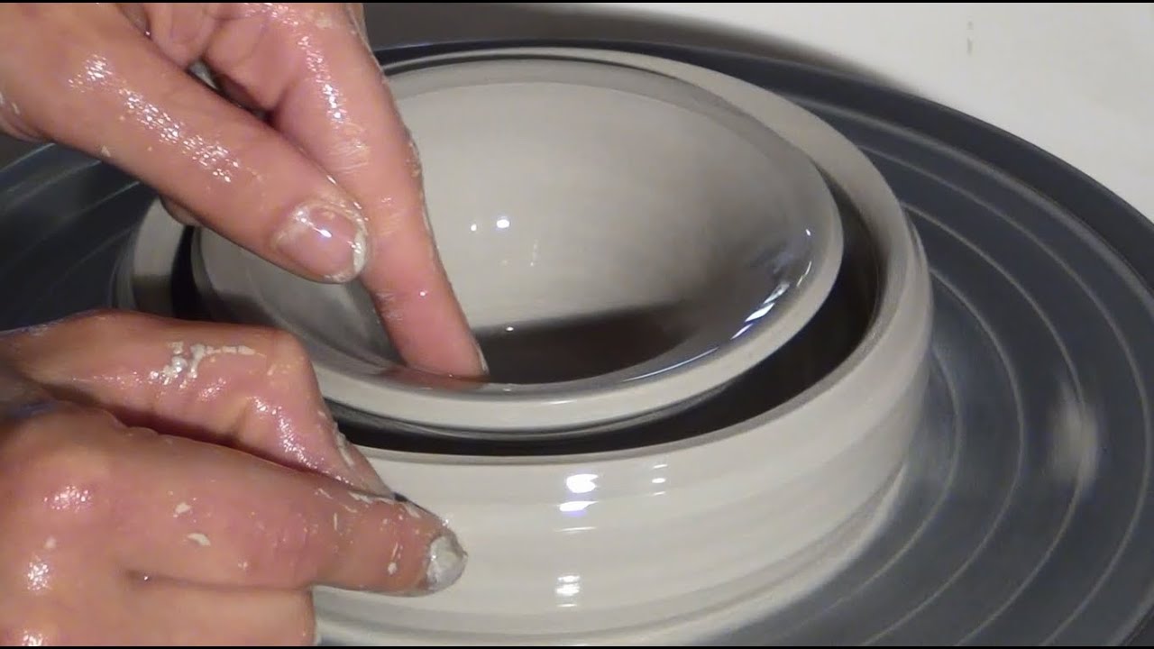 Tornear una pieza en forma de donut - Curso cerámica