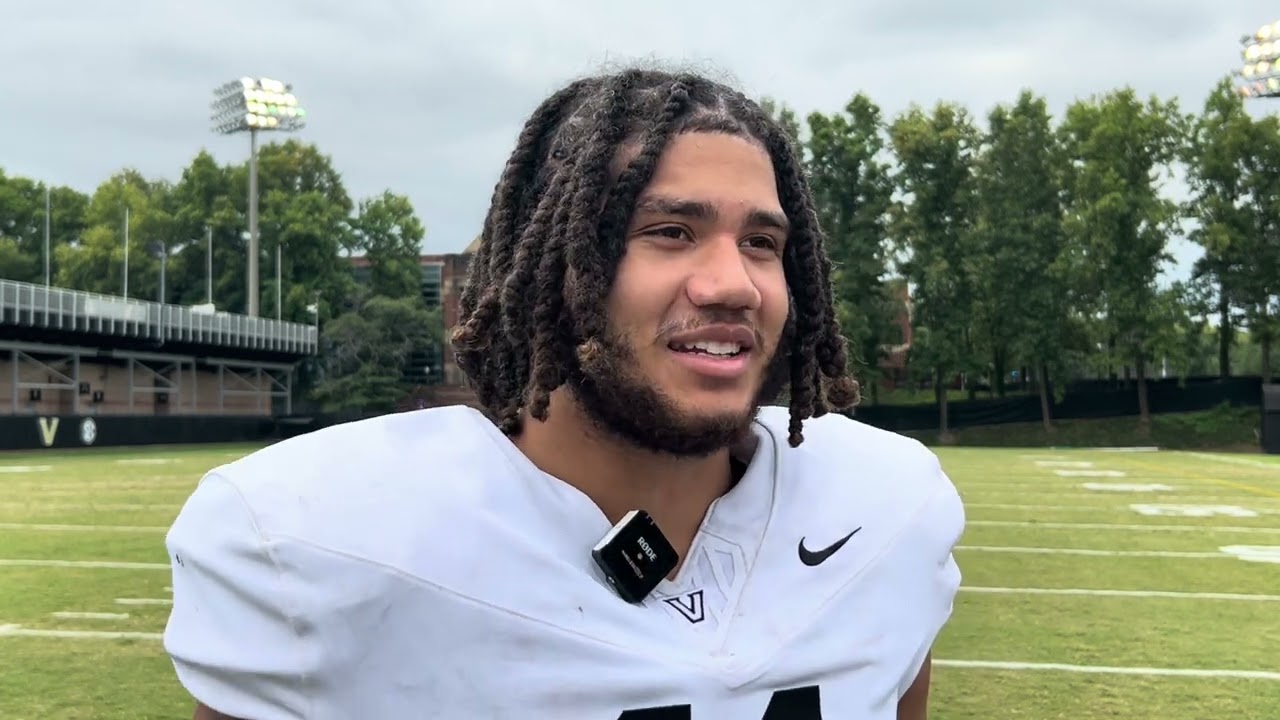 Bryan Longwell on stepping up, depth in Vanderbilt's linebacker room