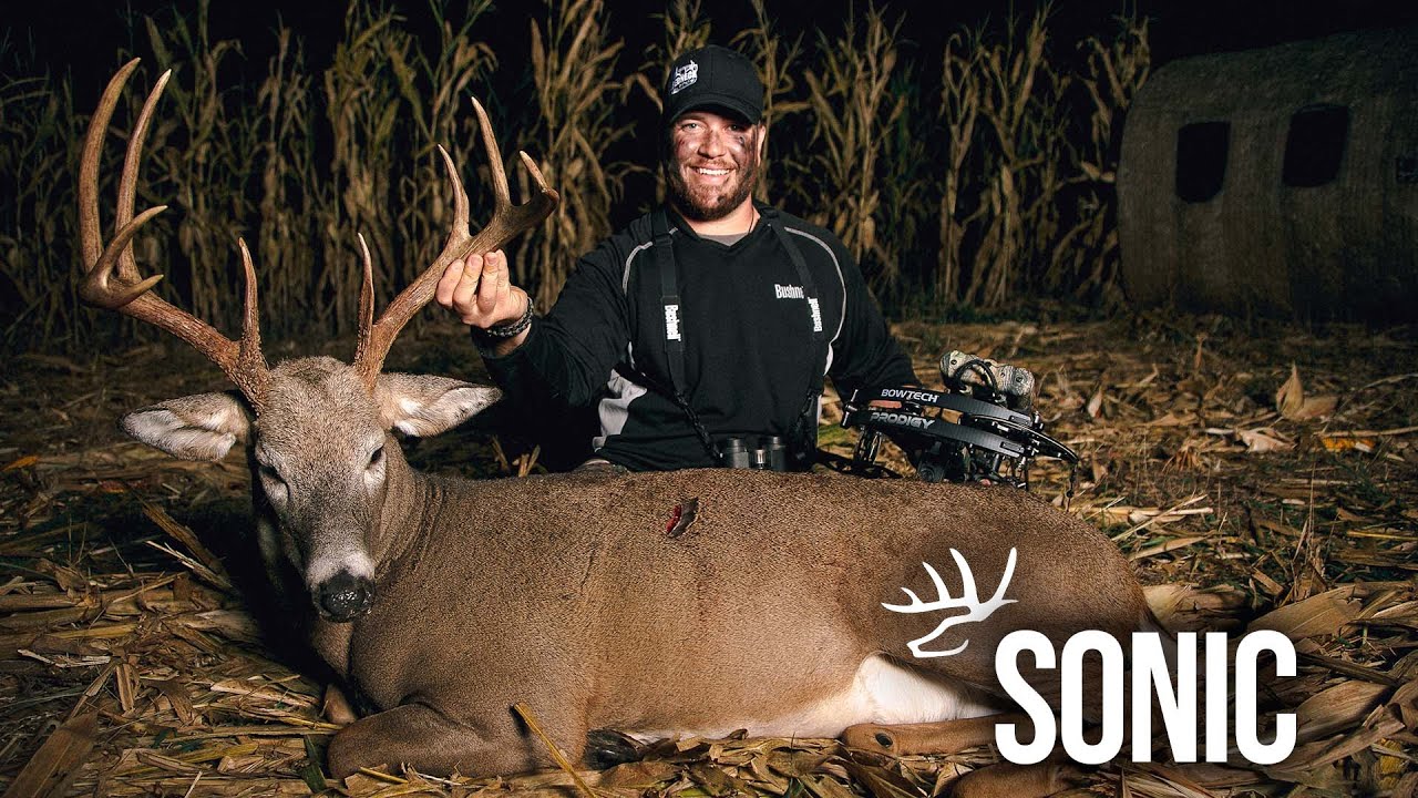 Deer Hunting EARLY SEASON Whitetail Kill!! Falls in Sight!! YouTube