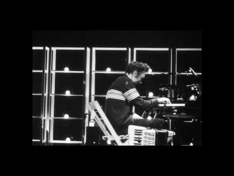 Yann Tiersen - Avant la Chute (Live at "La Maison de la Radio" 1998)