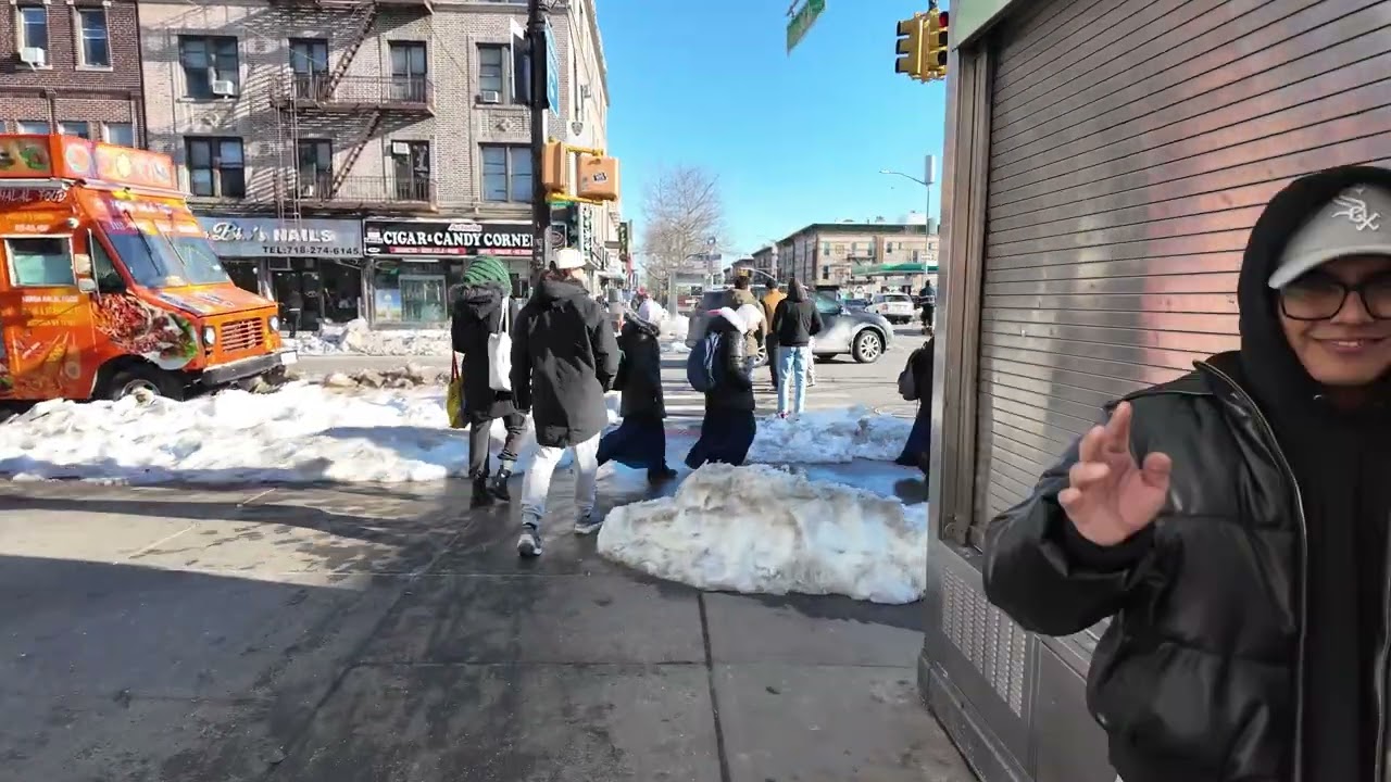 Astoria Queens NYC - Walk The Globe 4K - Winter Snowy Day Walking Tour Little Egypt