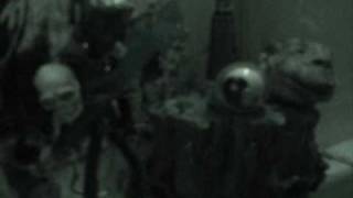 J0shhh..eWE uh.........gee! RAFFI!!!