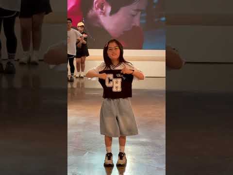 귀여운 꼬마 친구의 <strong>GGEZ</strong> 댄스는 과연? #춤추는곰돌 #춤추는곰돌의랜덤댄스 #dance #music #fyp #afstarz #댄스 #kpop #<strong>ggez</strong> #성수동 #챌린지 #춤