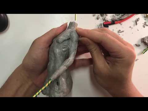 How to sculpt Écorché Female Anatomy : Sculpting torso + limbs - Part 6