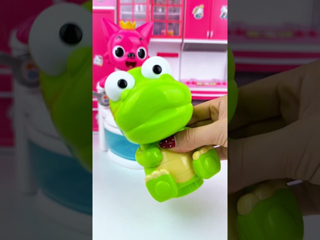 ASMR Unboxing Pinkfong & Pororo Bath Toy Set |Satisfying Toy Play with Subi ASMR #shorts