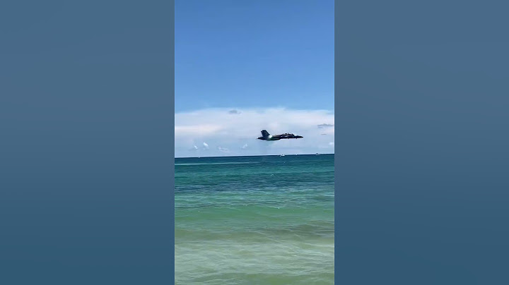 Blue Angels sneak pass at at Pensacola Beach 2022!