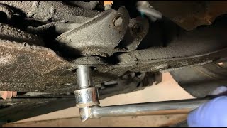 Mazda 3 0413 rear engine mount/torque strut removal and replacement
