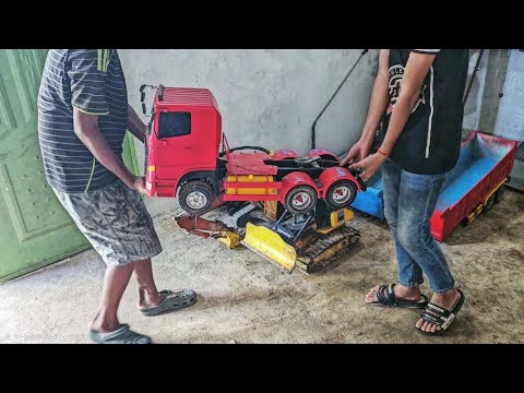 RC Construction Vehicles Working Together – Dump Trucks, Excavators & Bulldozer