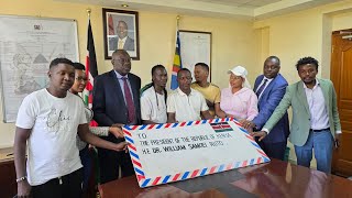 Finally Biez Kaviru amefikisha barua Office of the president Nairobi 🙌 👏....