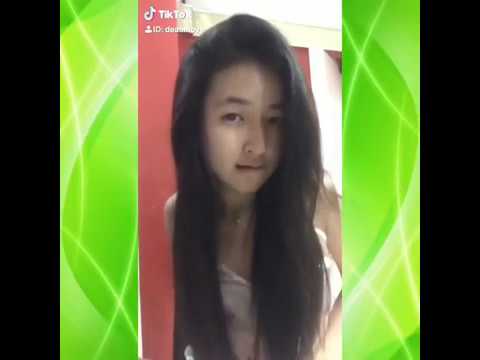 Goyang tik tok sambil mendesah