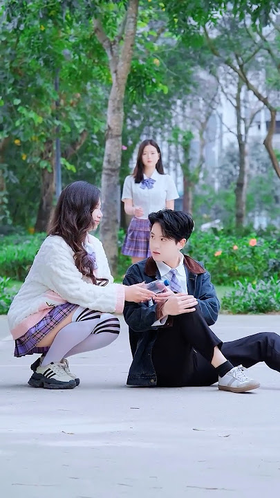 From Jealousy… to Her Own Love Confession! ❤️#linhchihihi #messyclassroom #schoolcrush #schooldrama