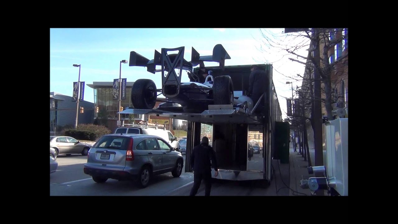 Izod Indy Cars Leaving Baltimore