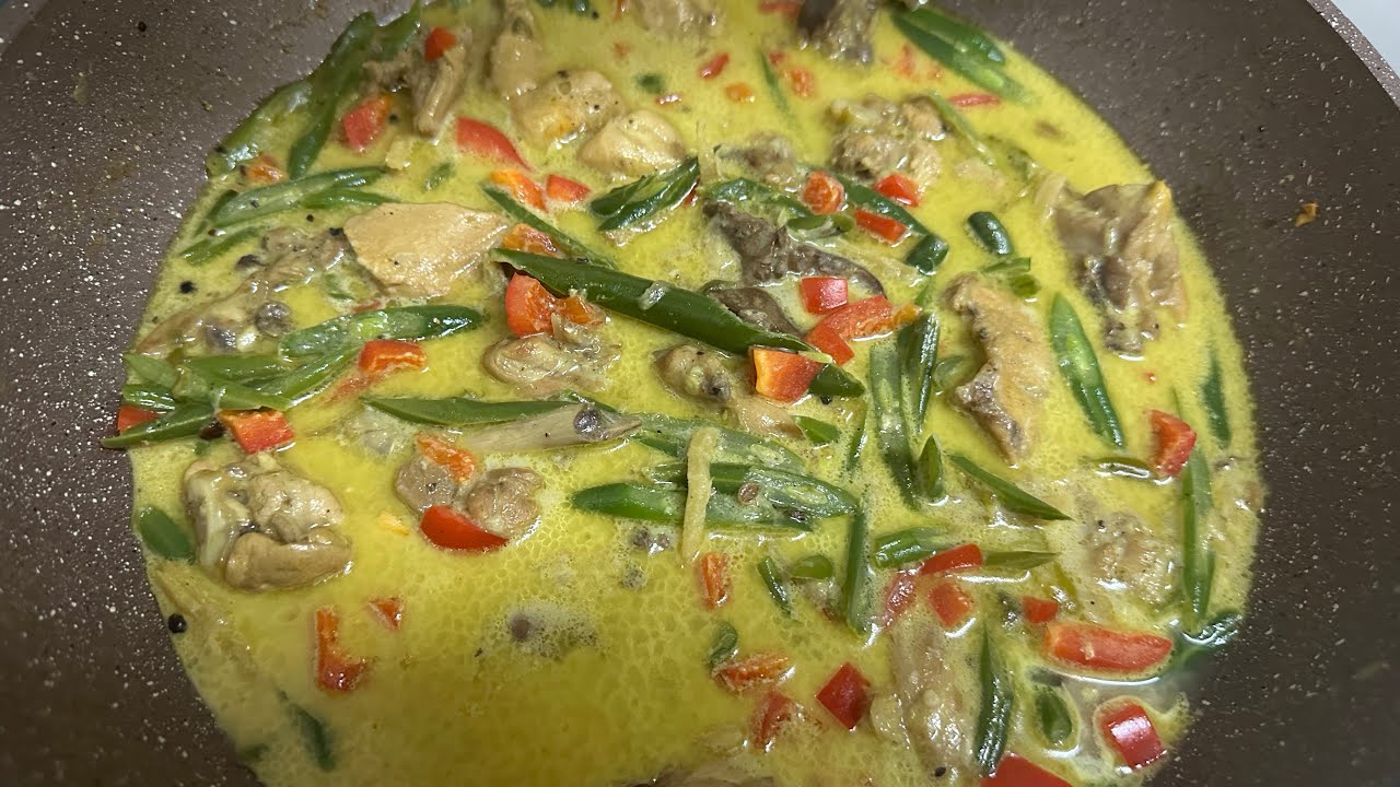 CHECKEN BICOL EXPRESS WITH. MIXED RECIPE