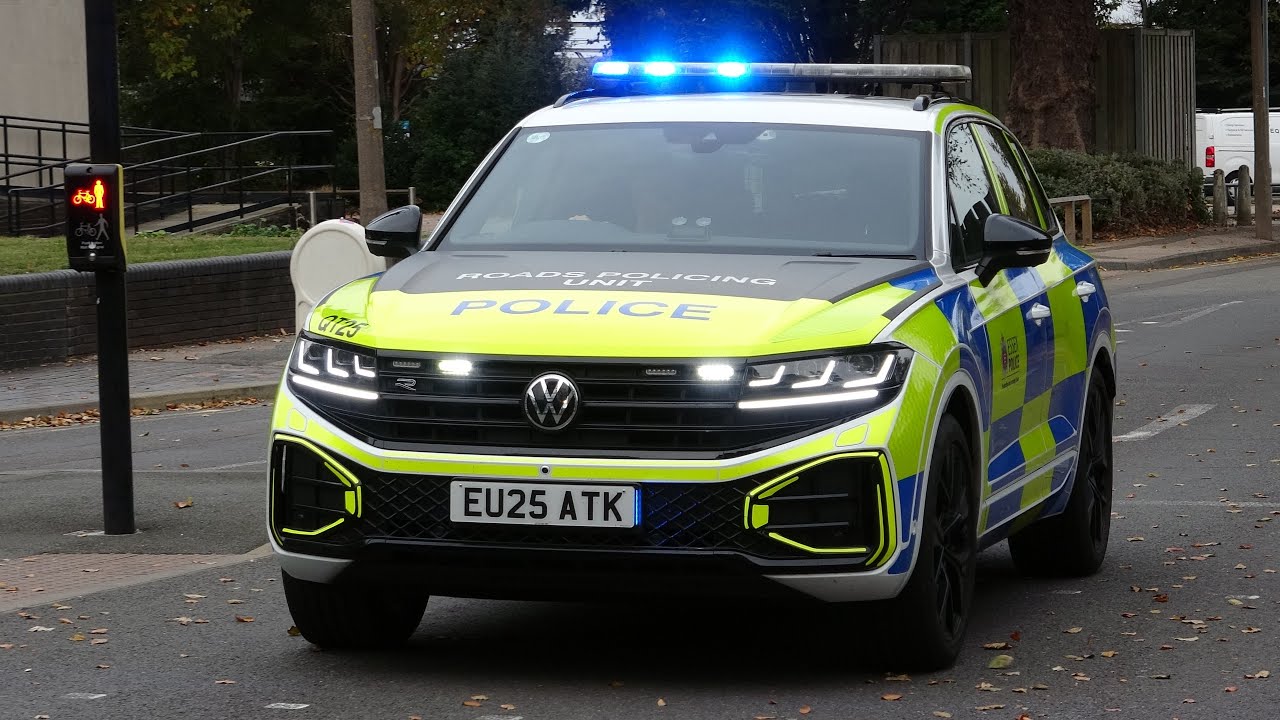 Essex Police, Volkswagen Touareg R RPU (Roads Policing Unit) Responding In Southend | Essex 