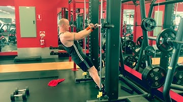 BODYWEIGHT BICEP CURL (SMITH MACHINE)