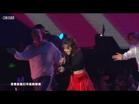 鐵粉用生命嘶吼「蔡依林」　Jolin唱到一半崩潰了！