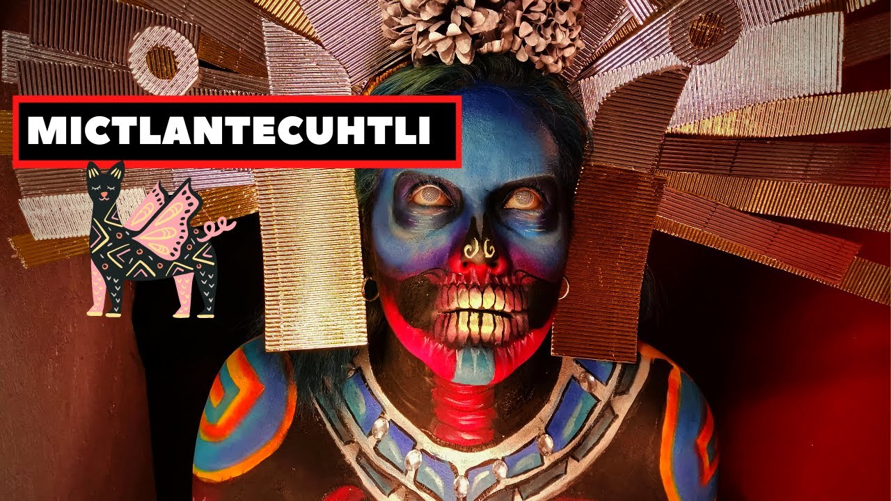 Maquillando a un dios Mexica MICTLANTECUHTLI; dios de los muertos - Día de los muertos