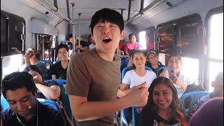 Coreano Sube En Un Camion Por Primera Vez