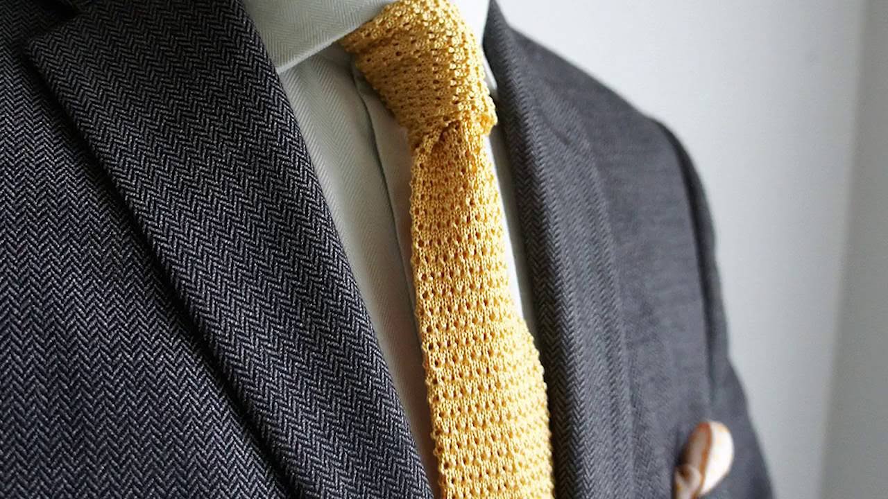 Men's Fashion: How to Tie a Prince Albert Knot 