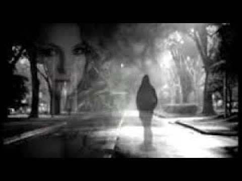 Nilüfer Caddelerde Rüzgar Aklımda Aşk Var