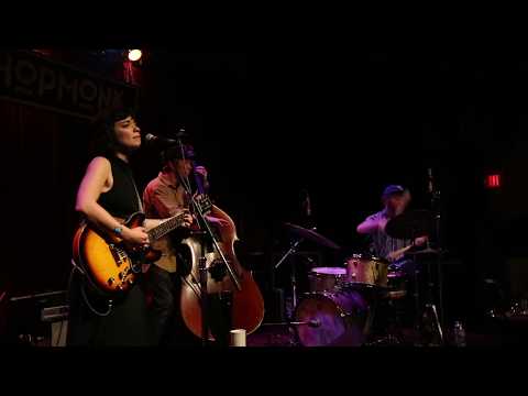 Aviva le Fey ~ Baby I'm Crazy Too (Live at Hopmonk Sebastopol)