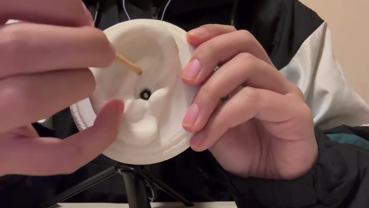 【asmr】耳をみせながら、耳かき
