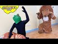 LION VS. FROG! "Skyheart Toys" lala dinosaur animals for kids skit husky