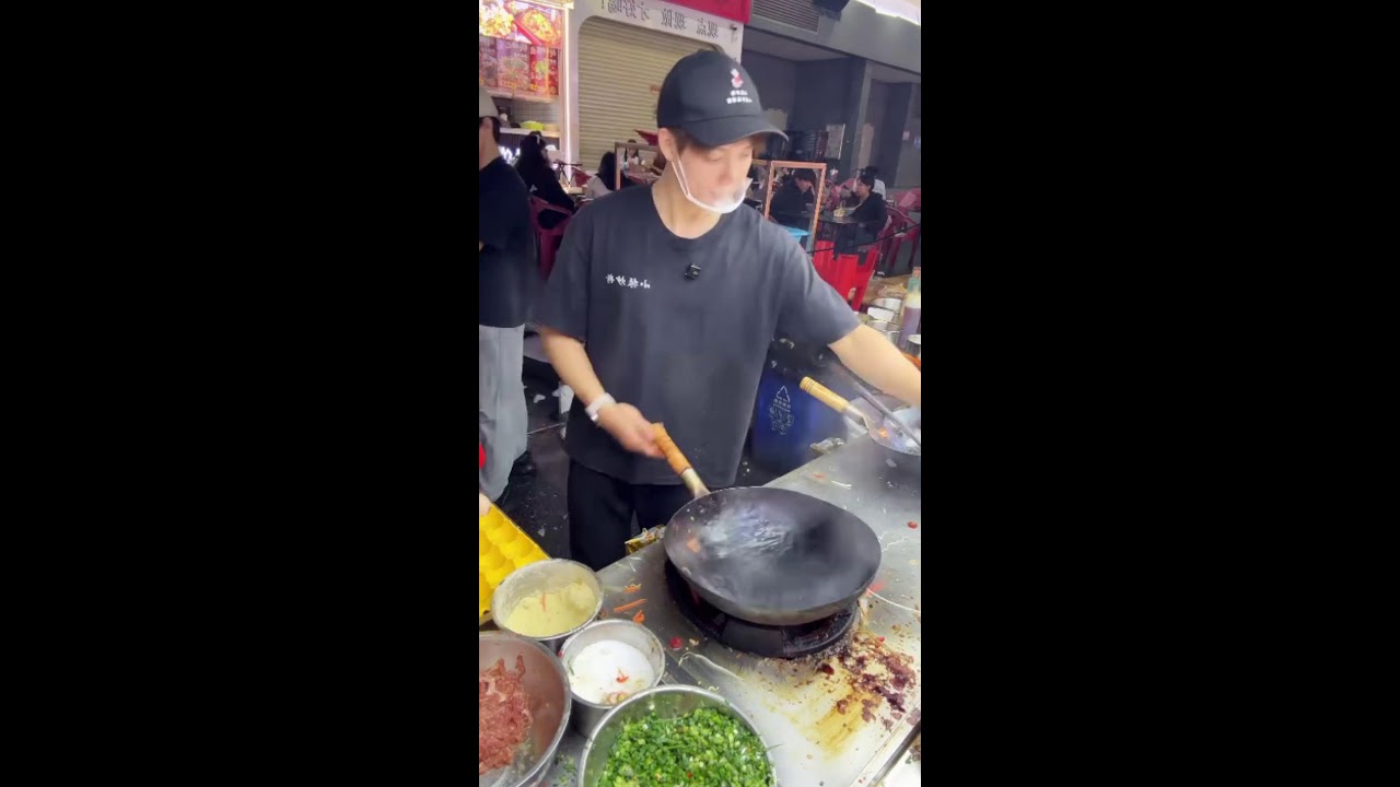 Live streaming of streetfood for Andy哥