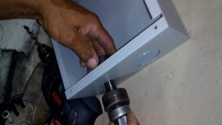 Como hacer Agujero en Caja de Metal con Sacabocado en Pocos Minutos  Saca Nockao  2016 